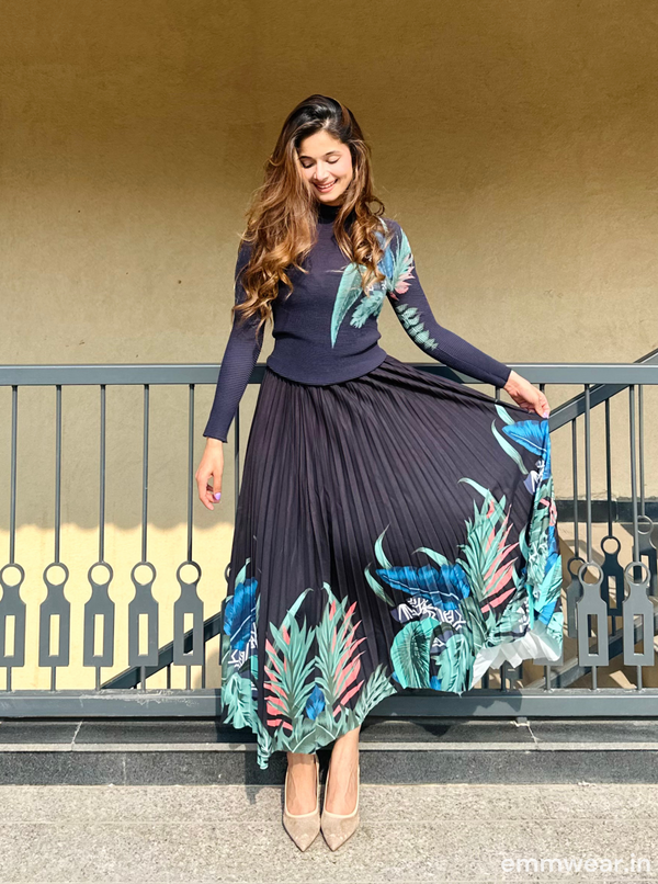 Black Canopy Skirt Set